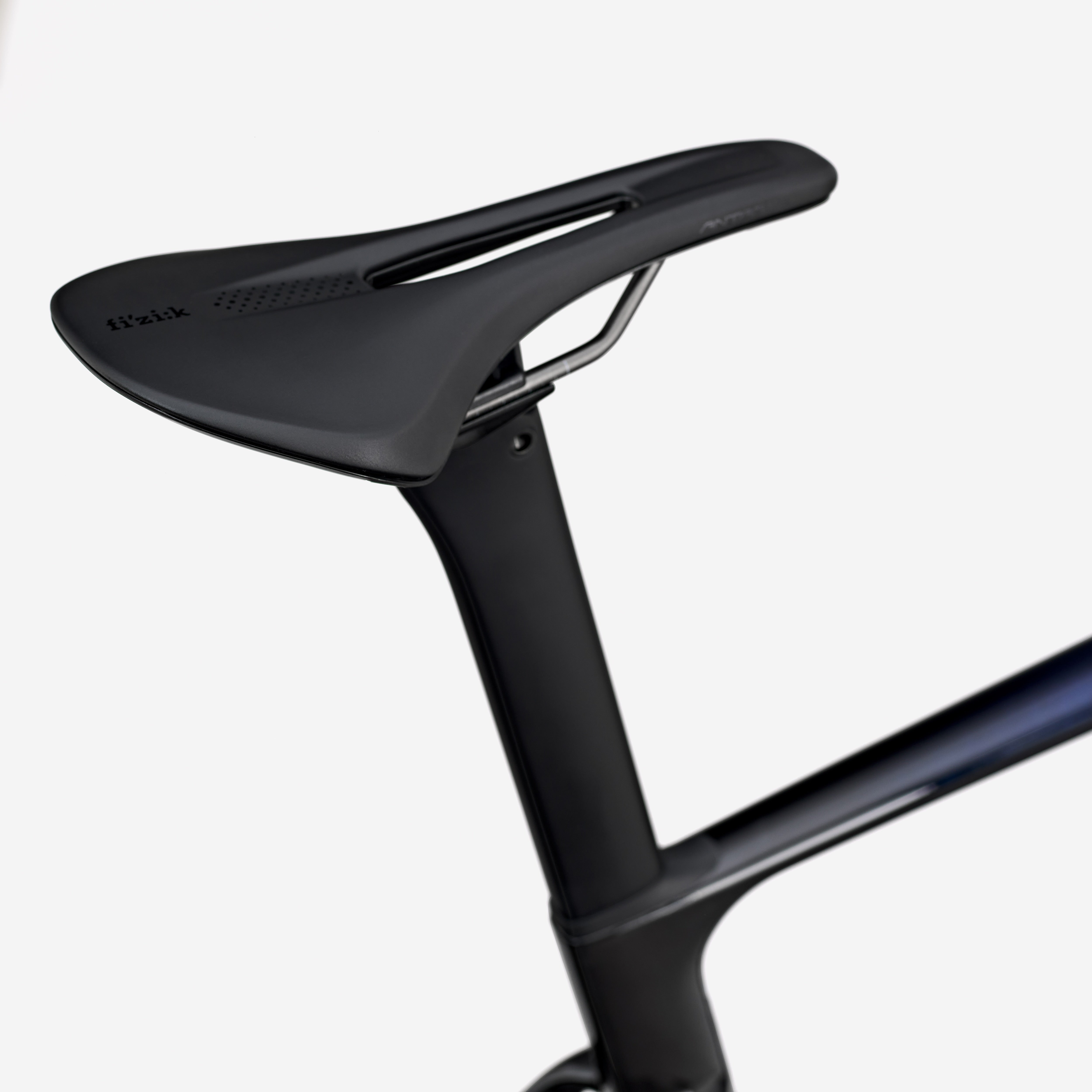 van-rysel-rcr-pro-force-axs-rennrad-midnight-blue-aero image 7