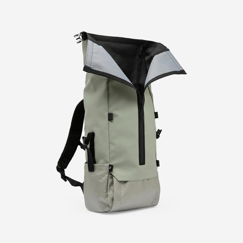 btwin-commute-900-rolltop-rucksack-29l-mit-laptopfach image 4