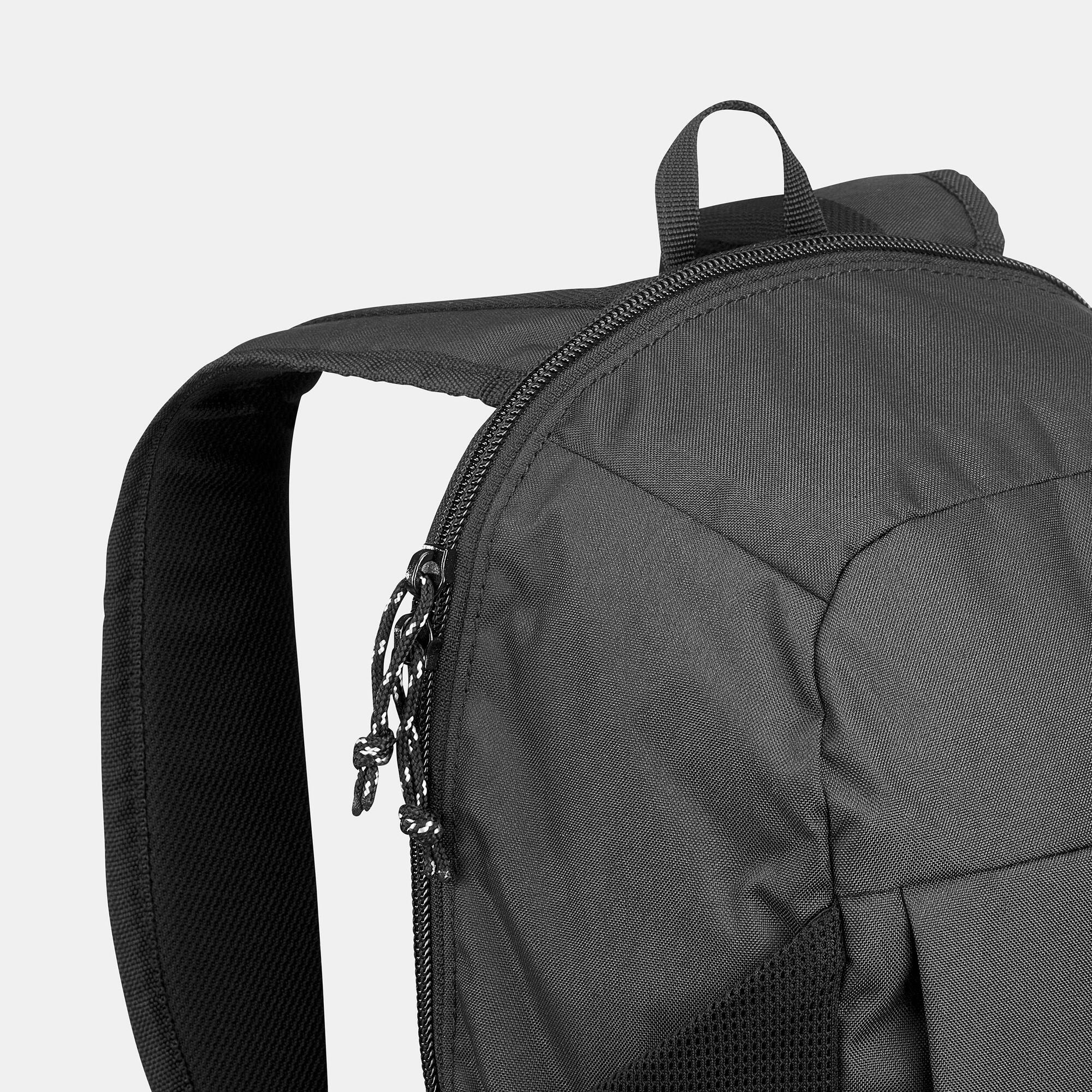 quechua-nh100-arpenaz-rucksack-10-l-schwarz-tages image 5