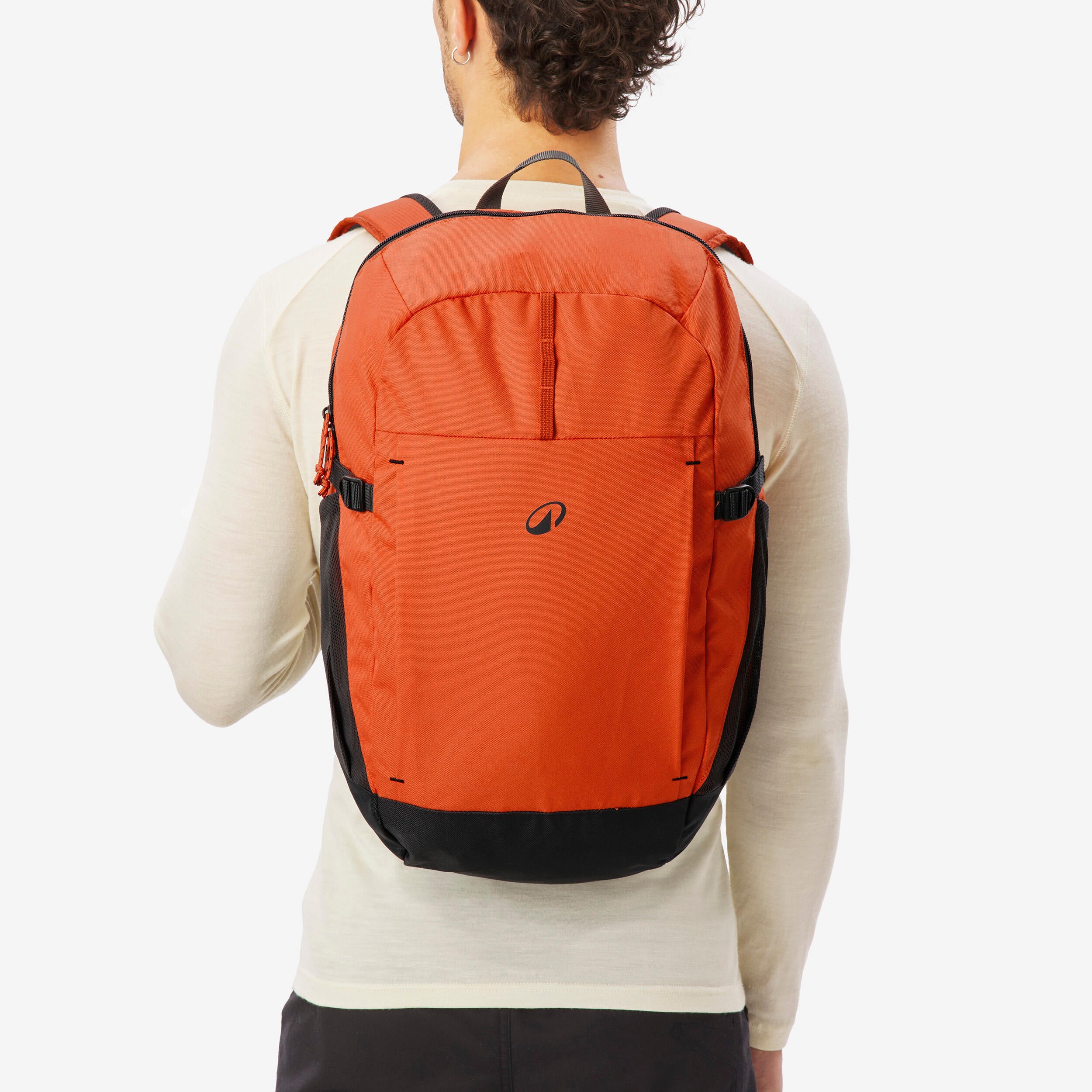 quechua-arpenaz-100-wanderrucksack-27-l-carbongrau image 3