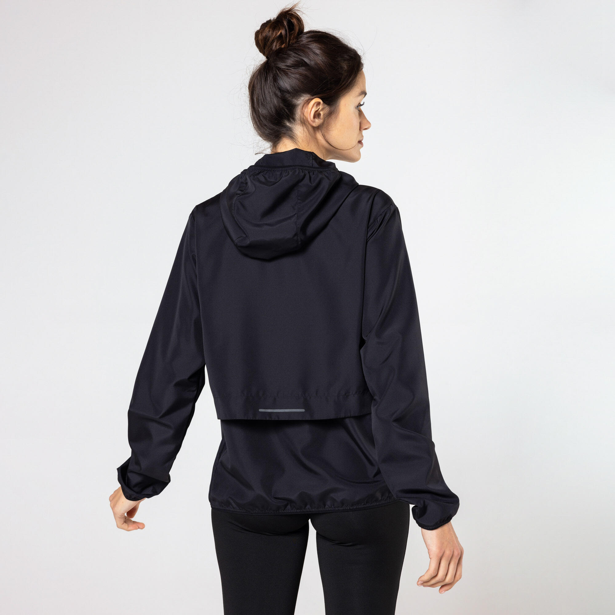 kiprun-run-100-damen-laufjacke-winddicht-schwarz image 2