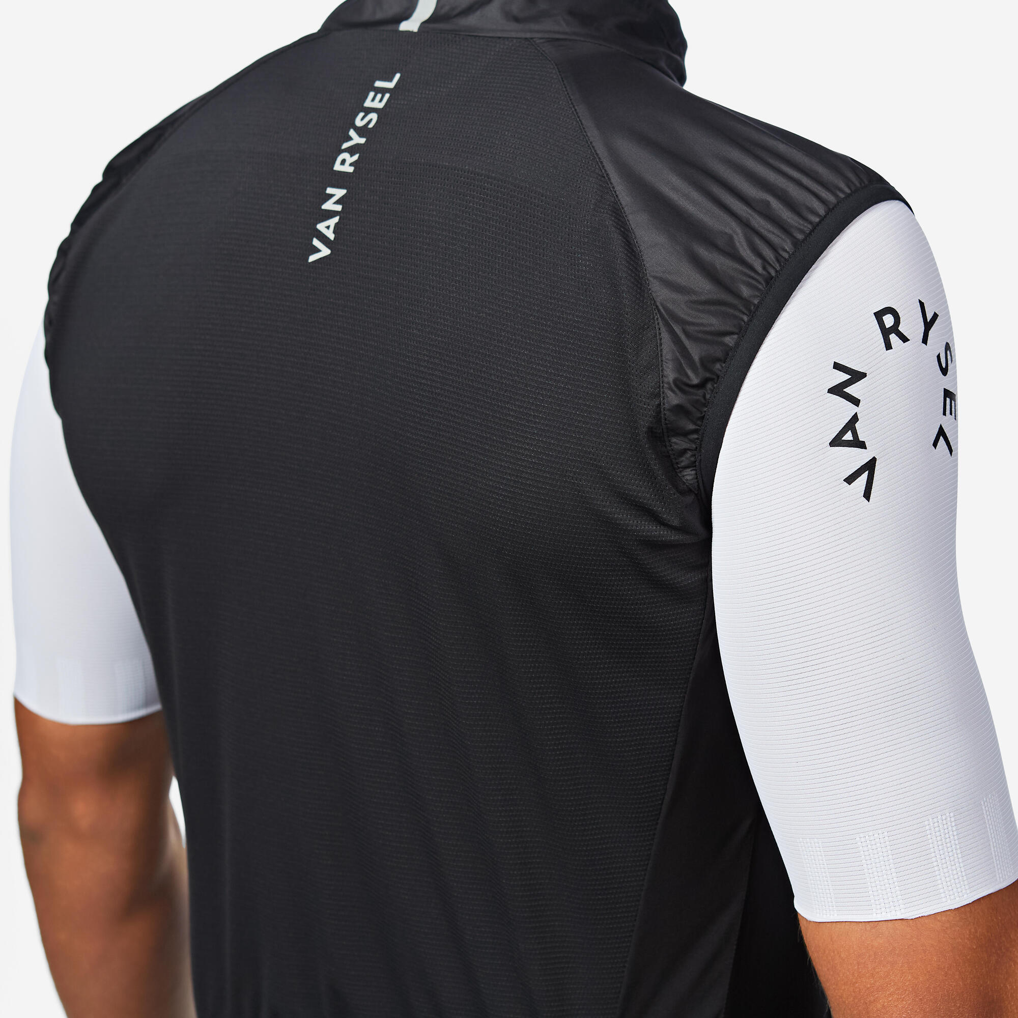 van-rysel-windweste-herren-smoked-black-ultraleicht image 7