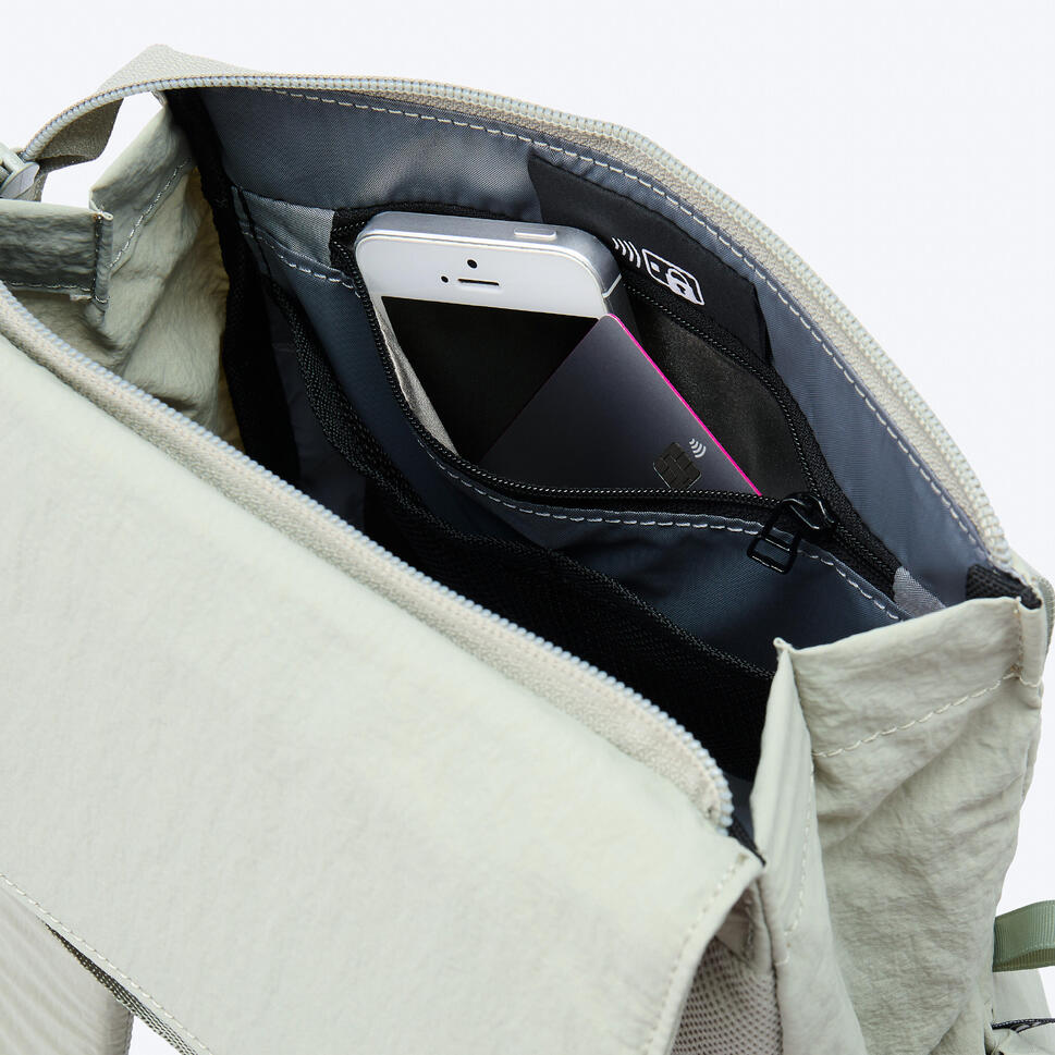 btwin-10l-laptop-rucksack-salbei-13-zoll-8-f-cher image 4