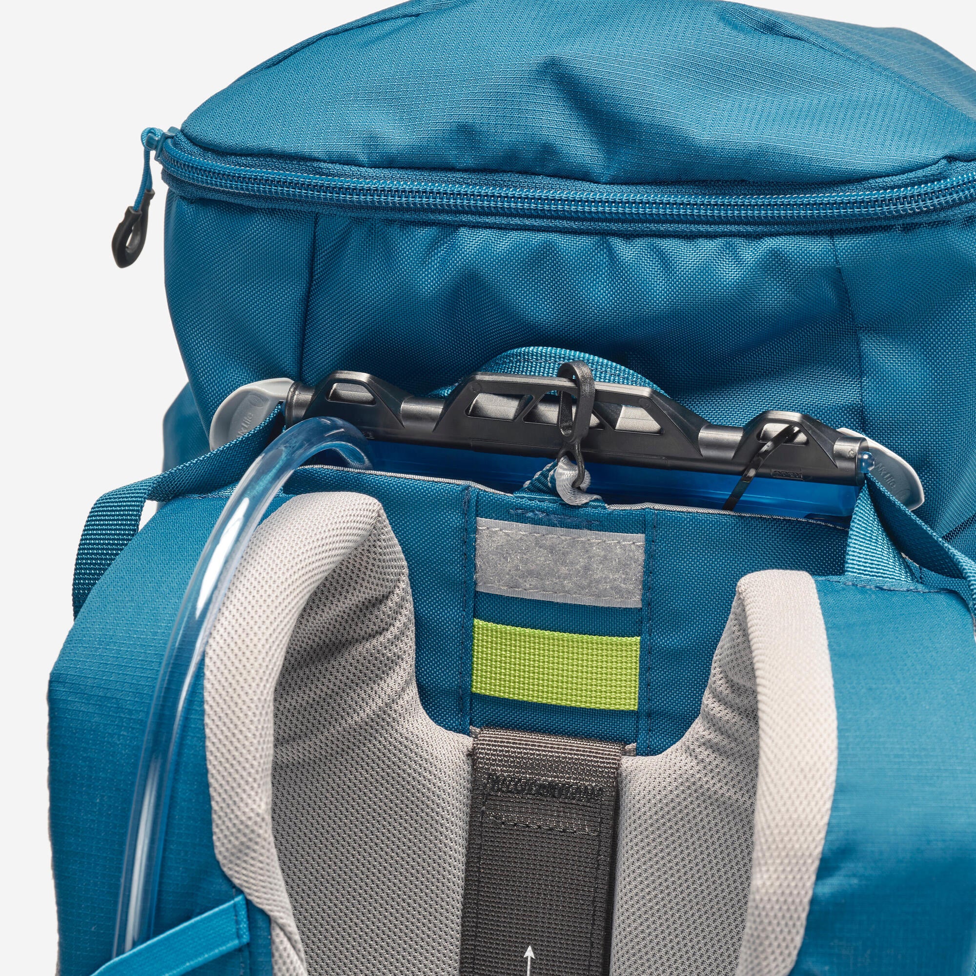quechua-mh500-kinder-wanderrucksack-28-l-petrol-blue image 8