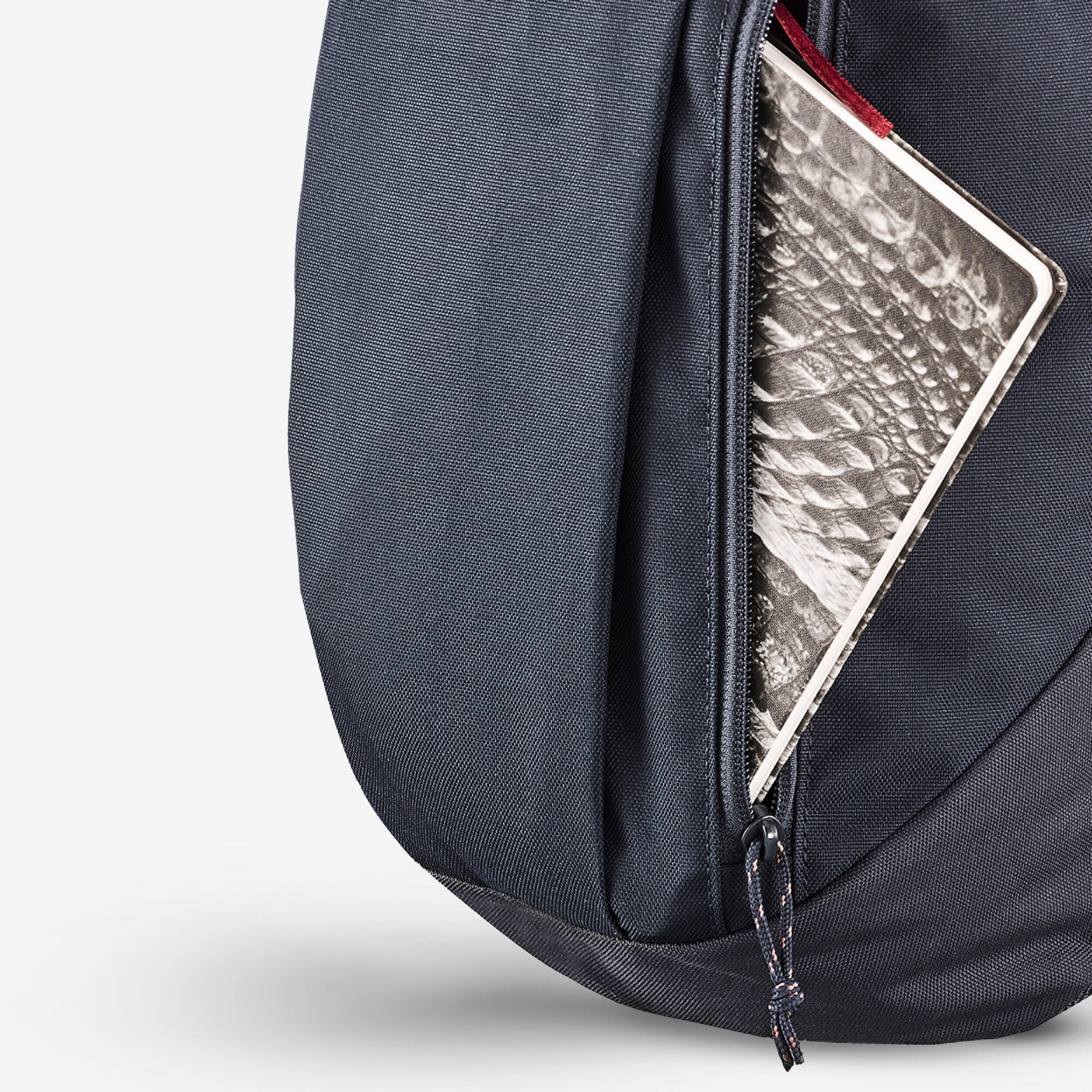 quechua-nh50-arpenaz-wanderrucksack-10l-schwarz image 6
