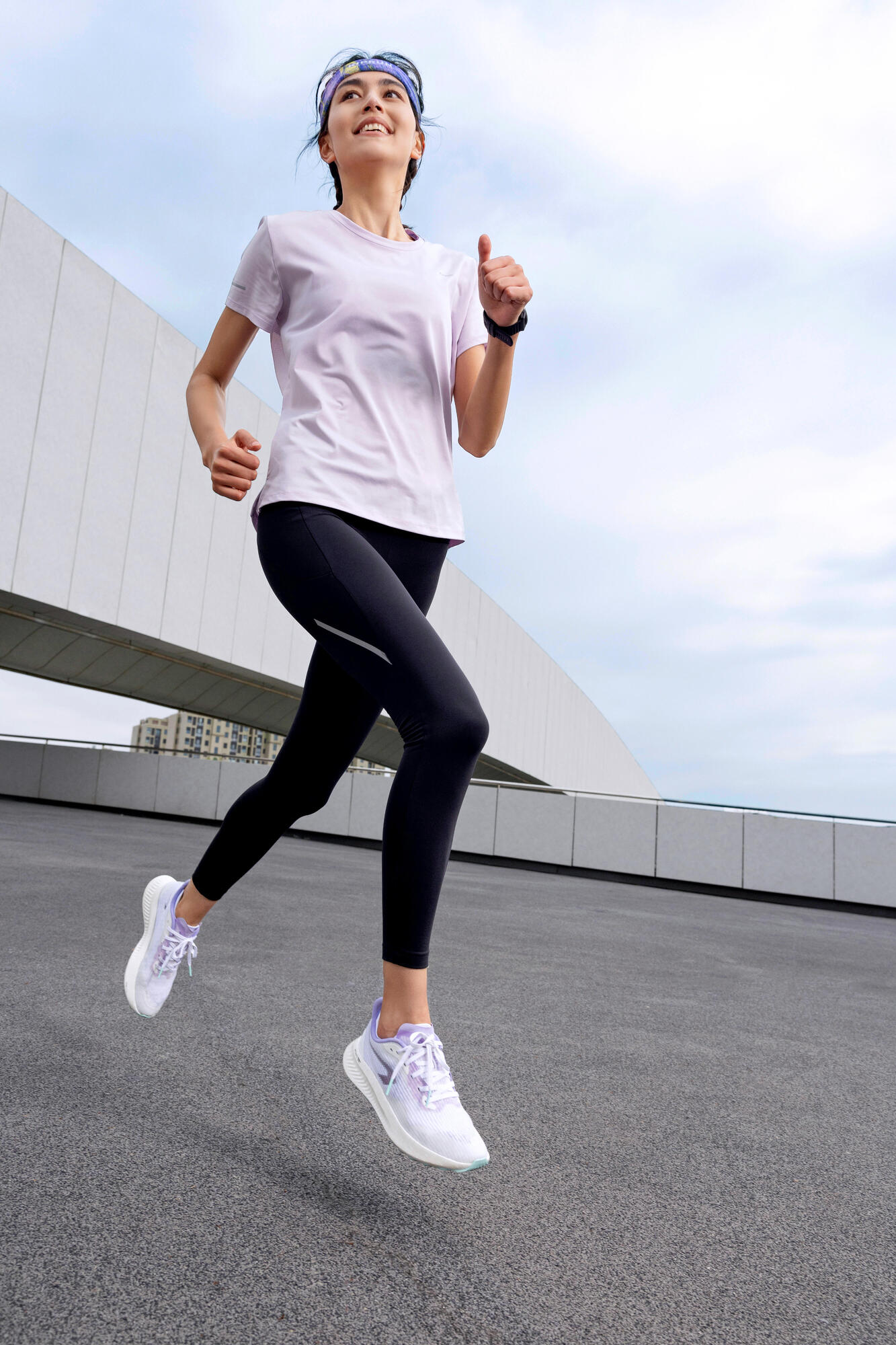 kiprun-run-500-laufshirt-damen-flieder-atmungsaktiv image 7