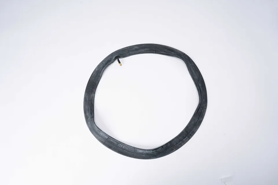 ado-air-20-schlauch-20x1-95-av-ventil-butyl-schwarz image 1