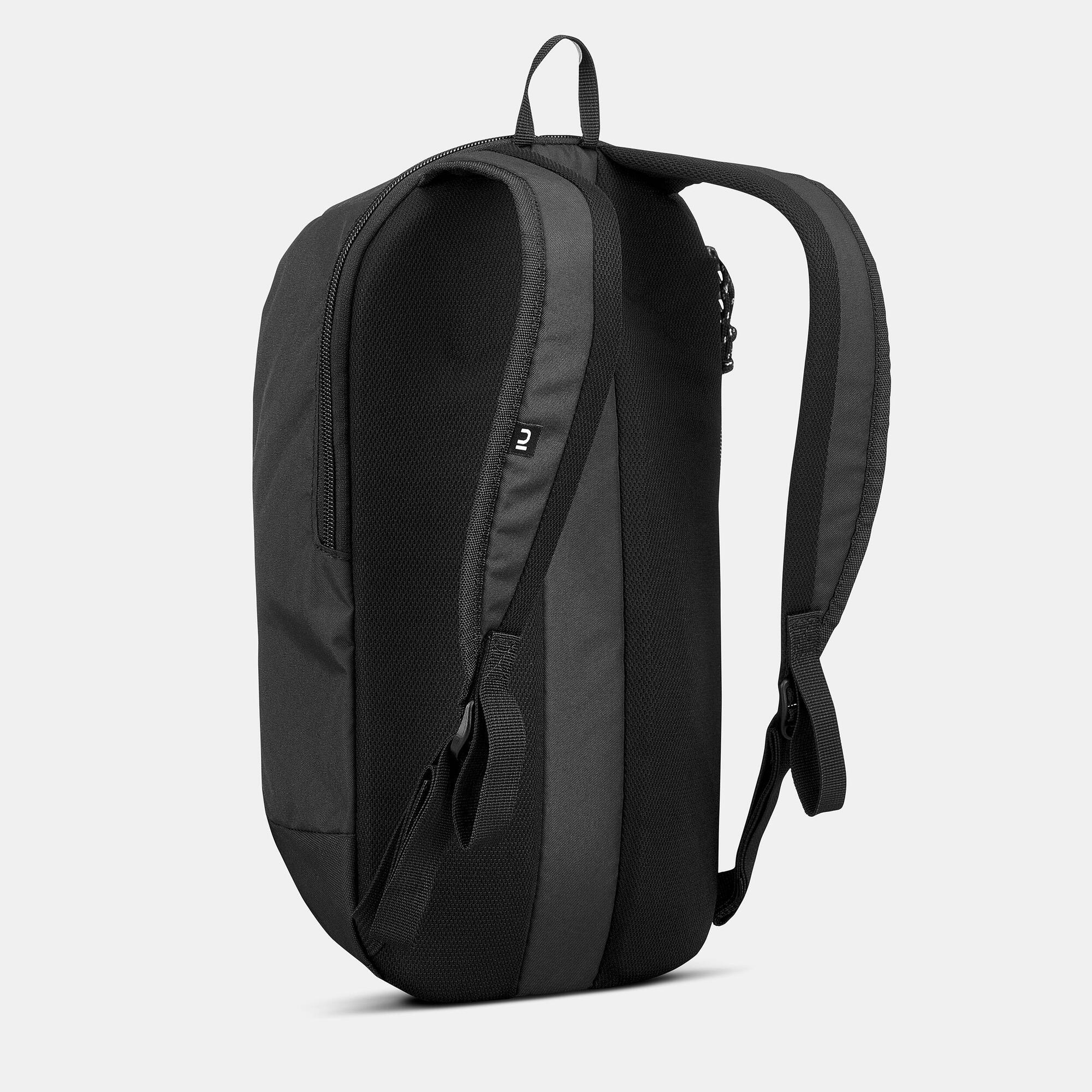 quechua-nh100-arpenaz-rucksack-10-l-schwarz-tages image 3