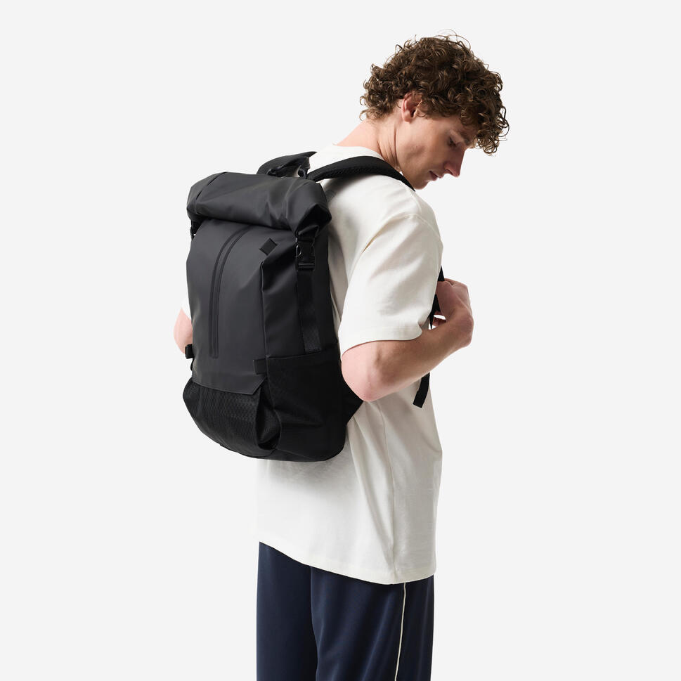 btwin-commute-900-29l-rolltop-laptop-rucksack image 3