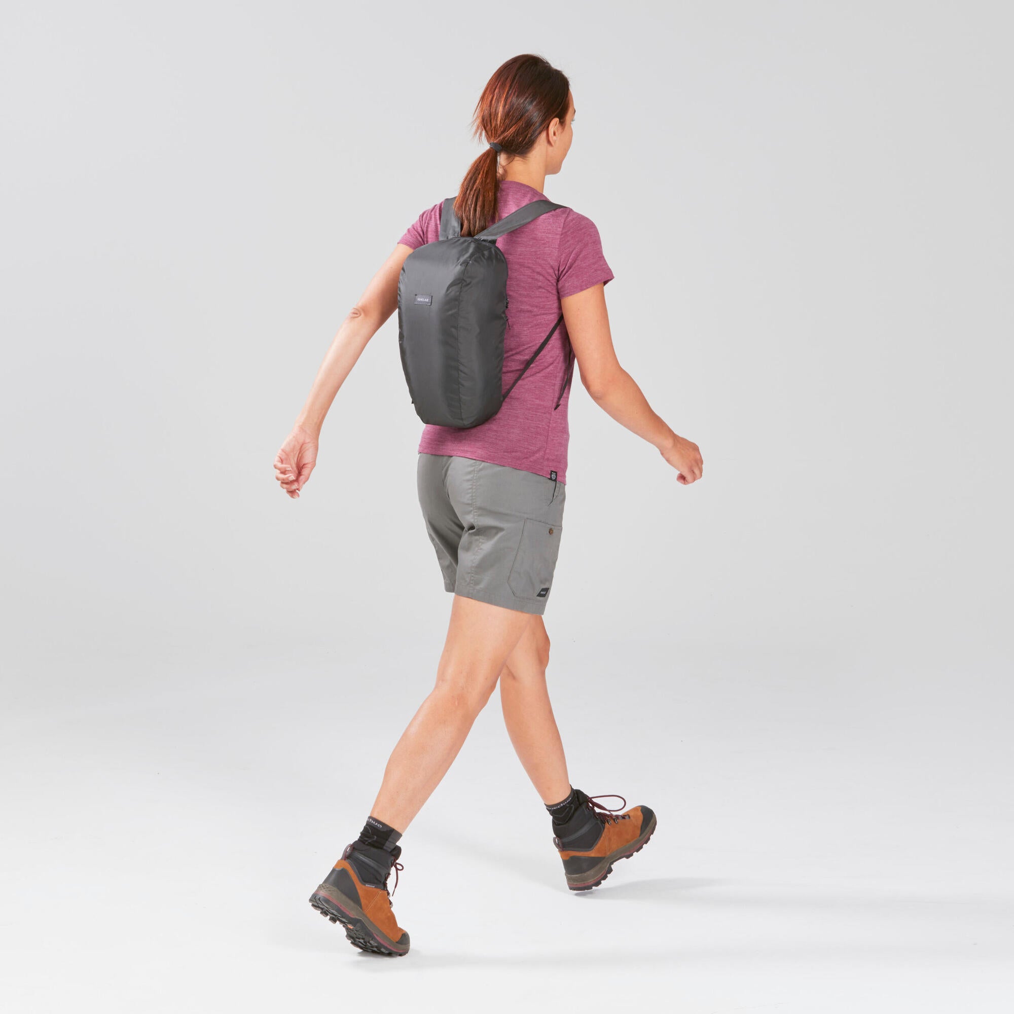 forclaz-ultra-compact-10l-rucksack-daypack-black image 5