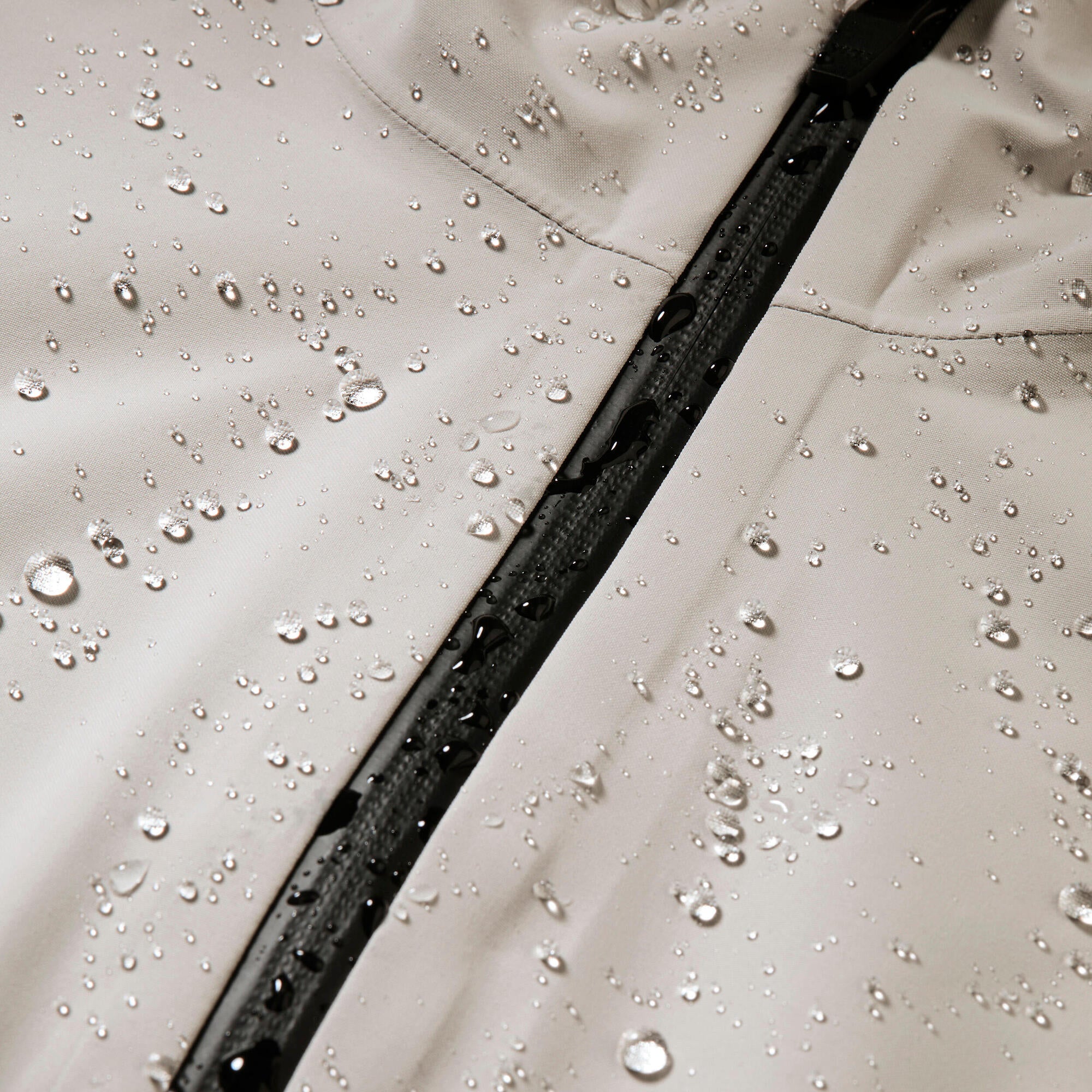 quechua-mh100-regenjacke-damen-pearl-beige-wasserdicht image 3