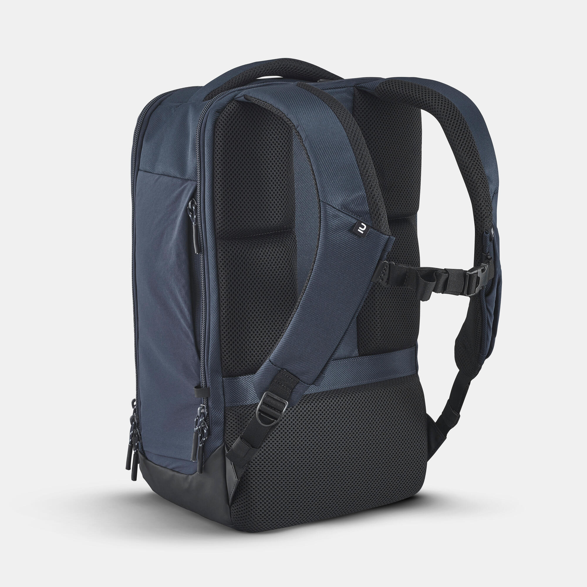 quechua-nh500-escape-rucksack-23l-dark-blue-laptopfach image 2
