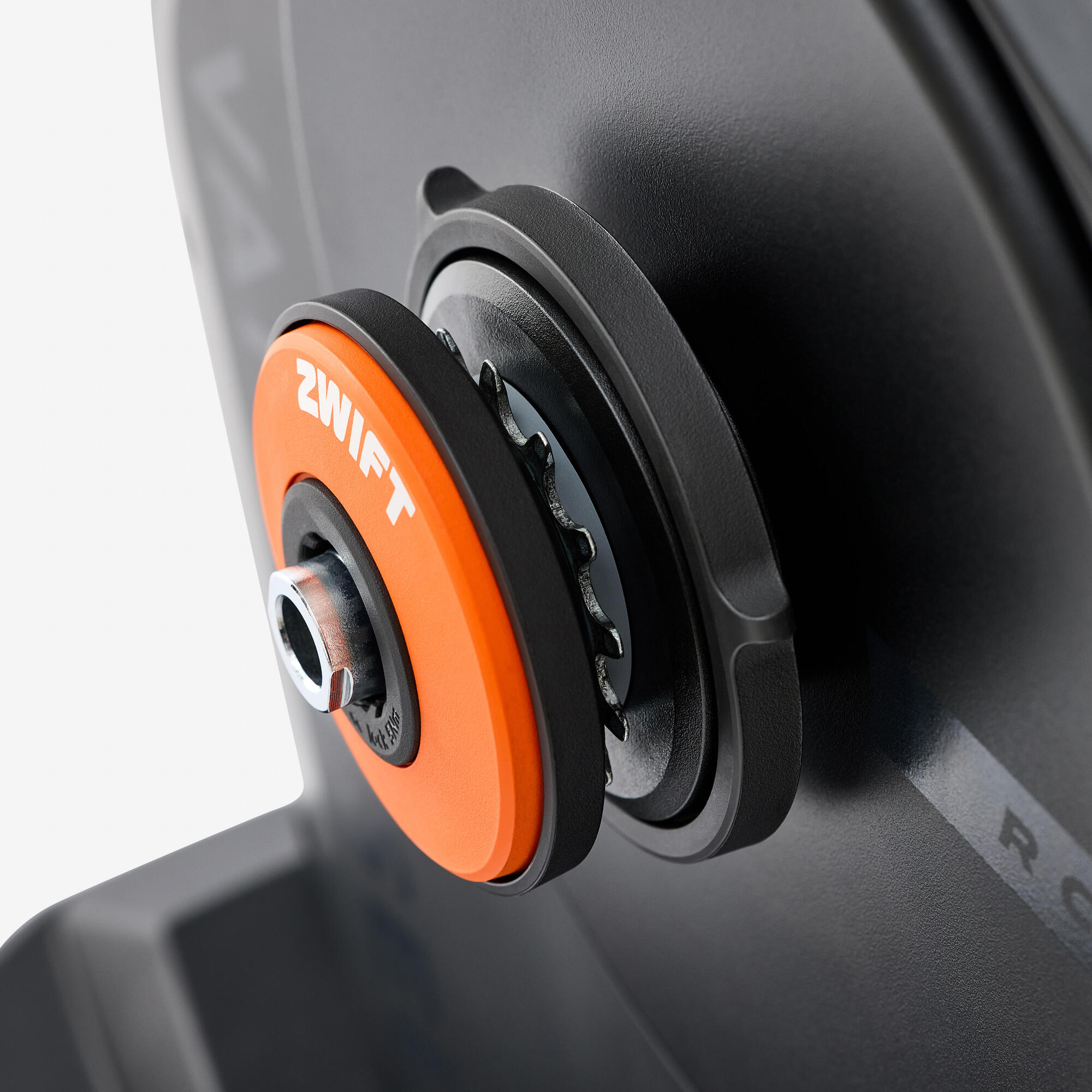 van-rysel-rcr-smart-trainer-rollentrainer-mit-zwift-cog image 8
