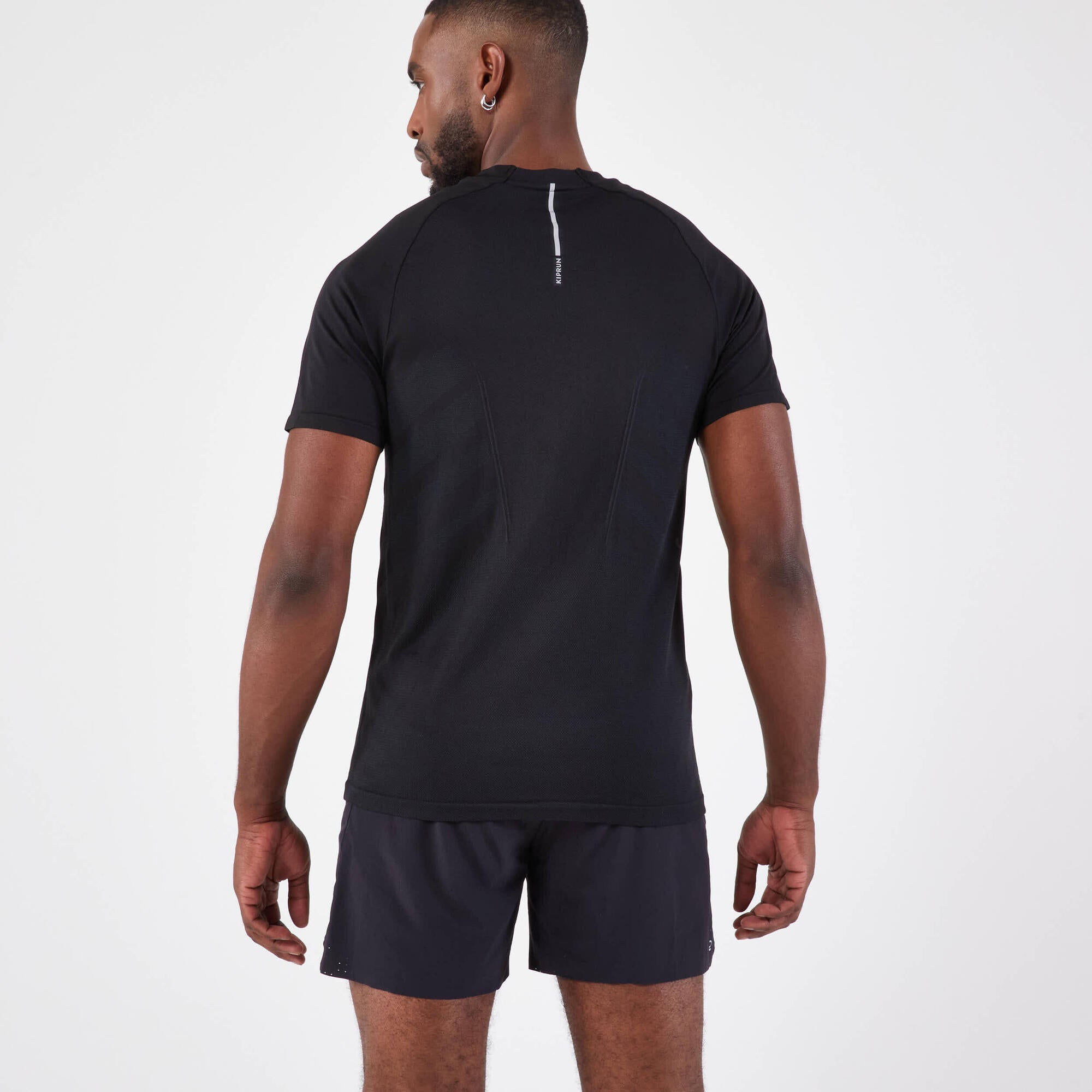 kiprun-run-500-laufshirt-herren-schwarz-nahtlos image 3