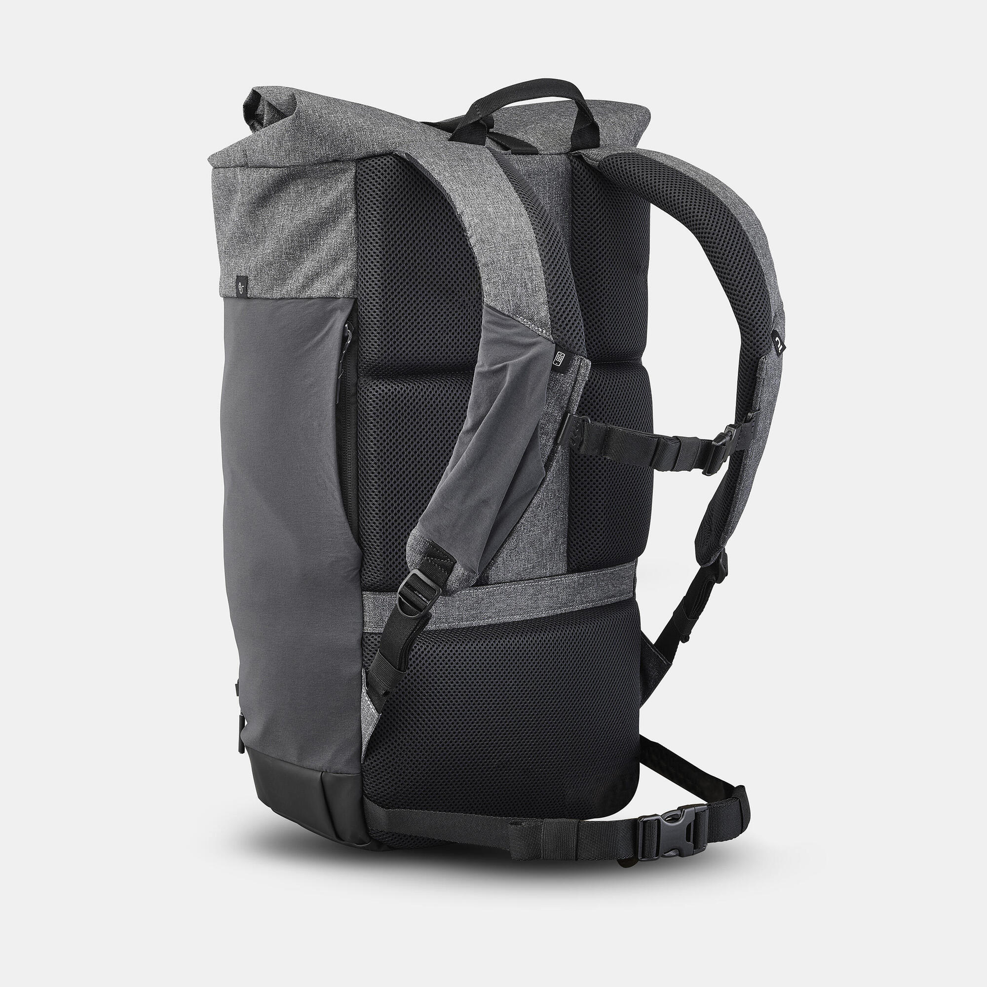 quechua-nh-escape-500-rucksack-32l-carbon-gray-rolltop image 3