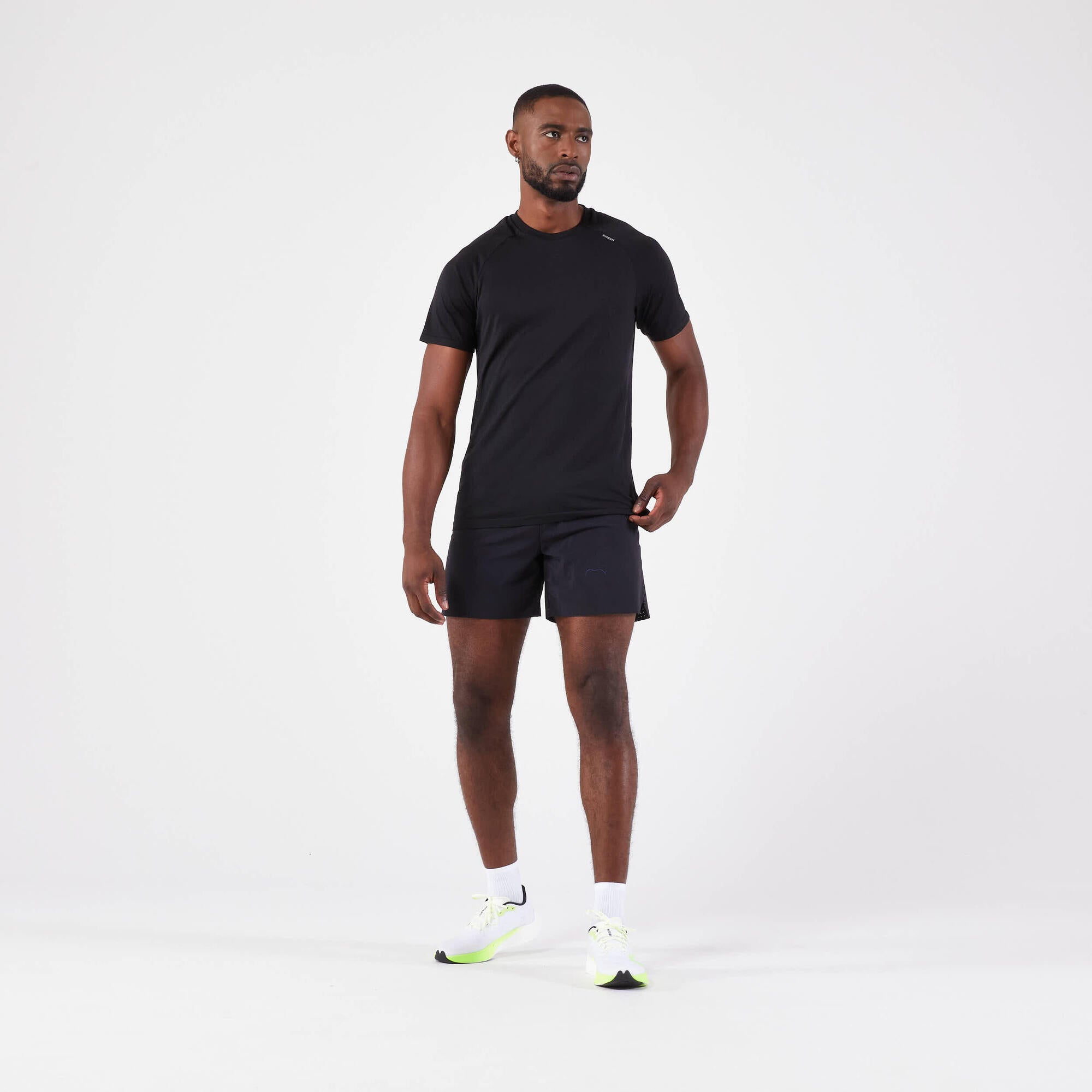 kiprun-run-500-laufshirt-herren-schwarz-nahtlos image 7
