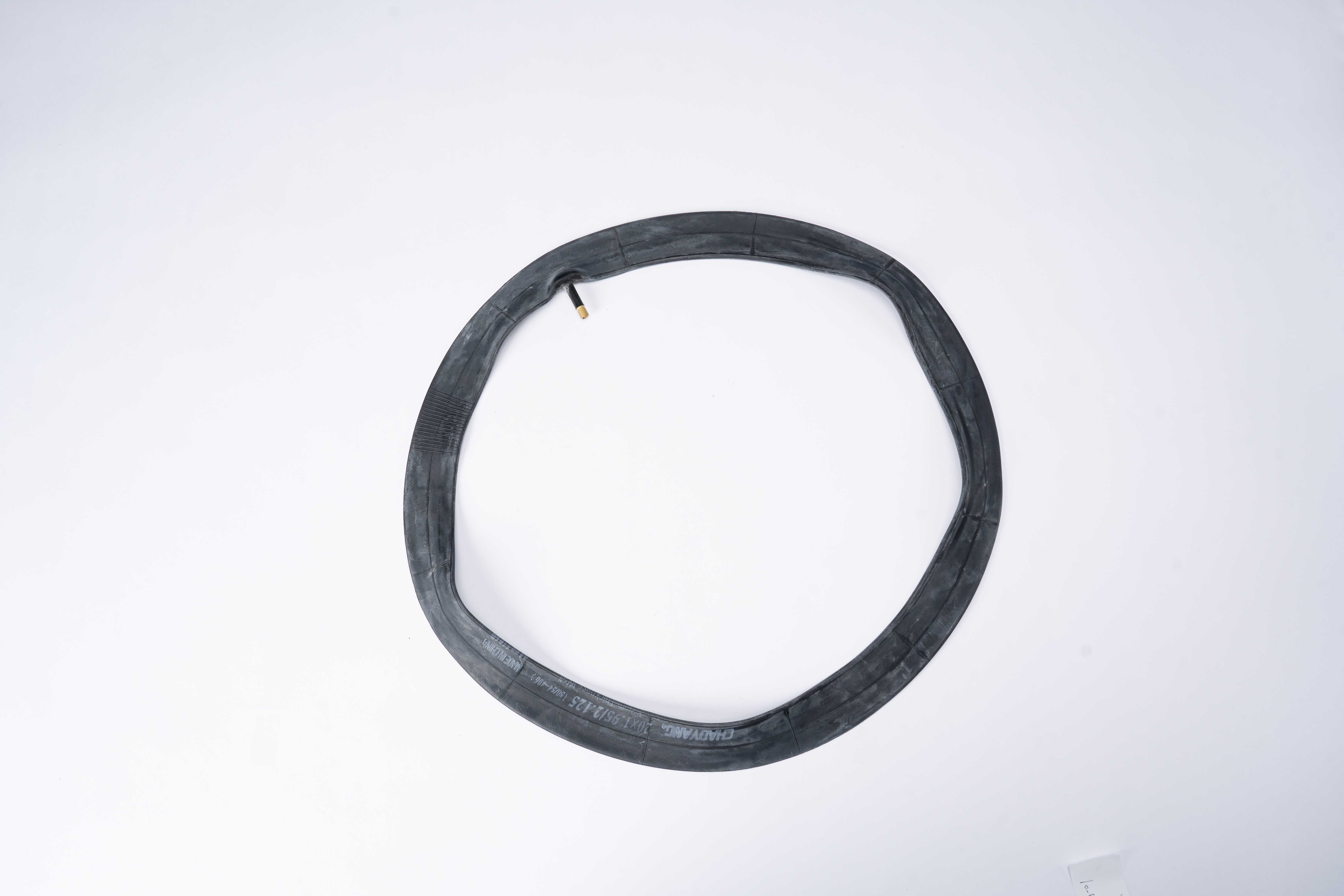 ado-air-20-schlauch-20x1-95-av-ventil-butyl-schwarz image 1